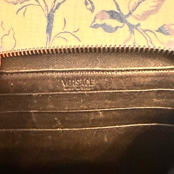 Versace Black and White Medusa Clutch - Picture 6 of 10